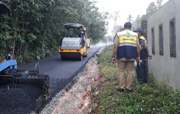 Proses Pengaspalan.(1) Proses Pengaspalan.(1)
